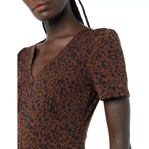 Amazon Essentials Womens Short Sleeve VNeck Gathered Fit and Flare DressDark Toffee Brown Cheetah