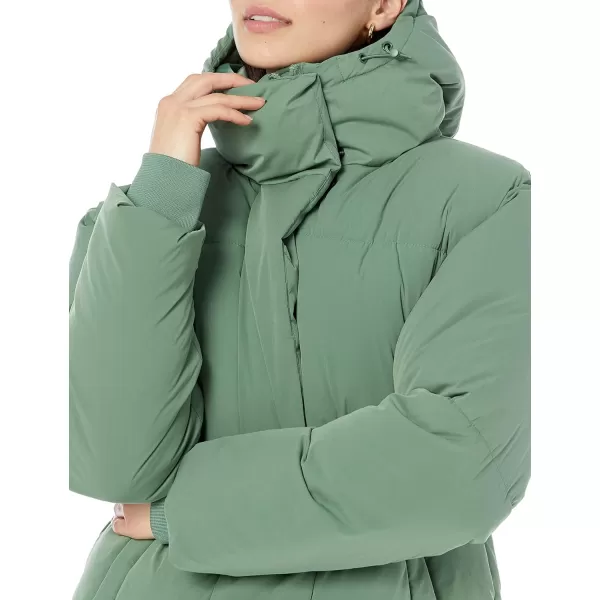 Amazon Essentials Womens Short Waisted Puffer Jacket Available in Plus SizeSage Green