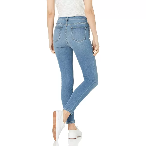 Amazon Essentials Womens Skinny JeanLight Blue