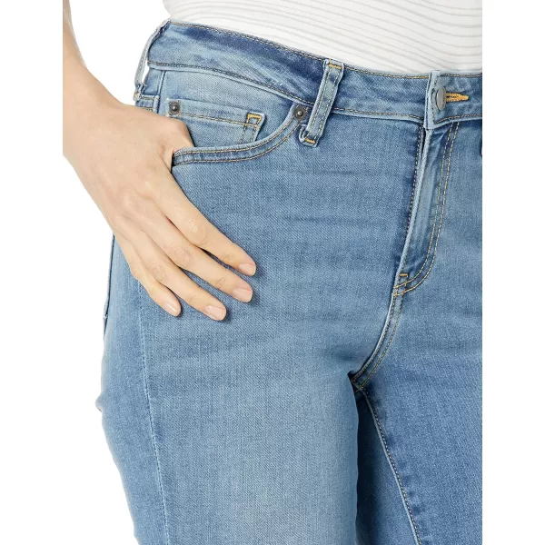 Amazon Essentials Womens Skinny JeanLight Blue