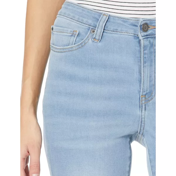 Amazon Essentials Womens Skinny JeanLight Wash