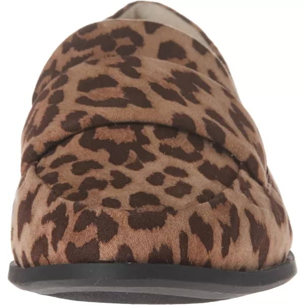 Amazon Essentials Womens Soft Moc Toe LoaferLeopard