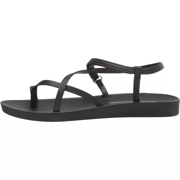 Amazon Essentials Womens Strappy Footbed SandalBlack