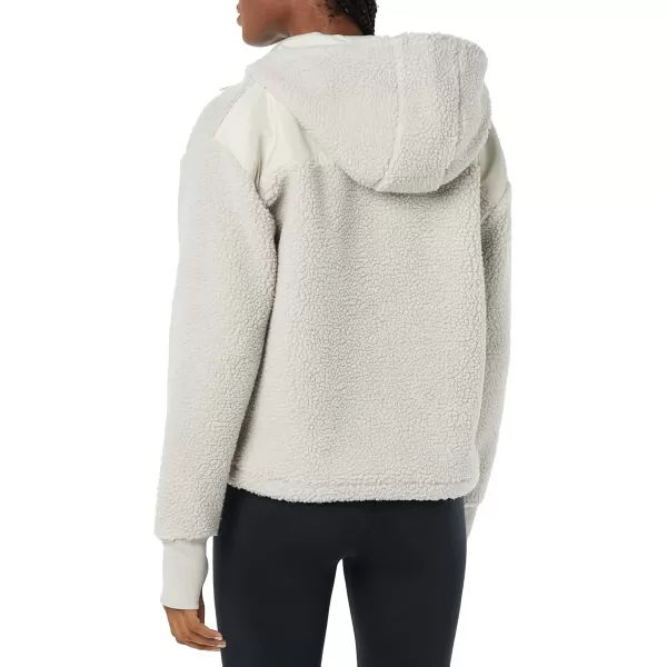 Amazon Essentials Womens Teddy Fleece Pullover Jacket Available in Plus SizeLight Grey