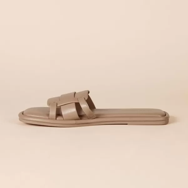 Amazon Essentials Womens Woven Padded Slide SandalCamel