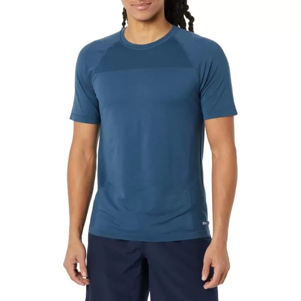 Amazon Essentials Mens Active Seamless SlimFit ShortSleeve TShirtDark Blue