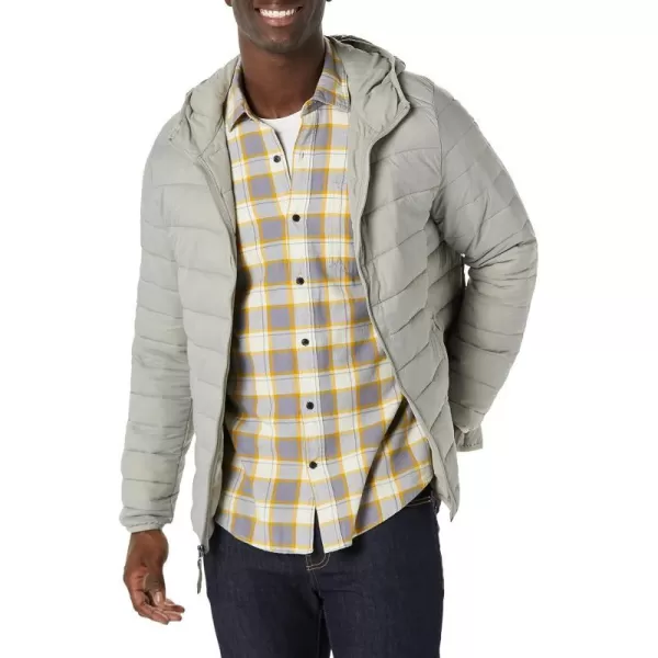 Amazon Essentials Mens Lightweight WaterResistant Packable Hooded Puffer JacketLight Grey