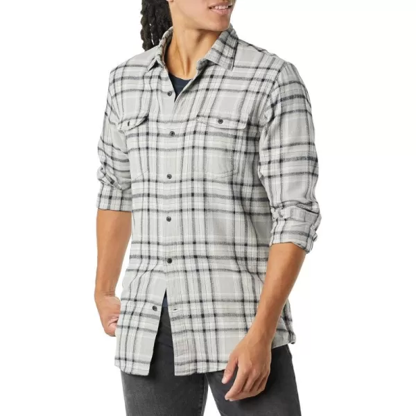 Amazon Essentials Mens RegularFit LongSleeve TwoPocket Flannel ShirtBlack Light Grey Plaid