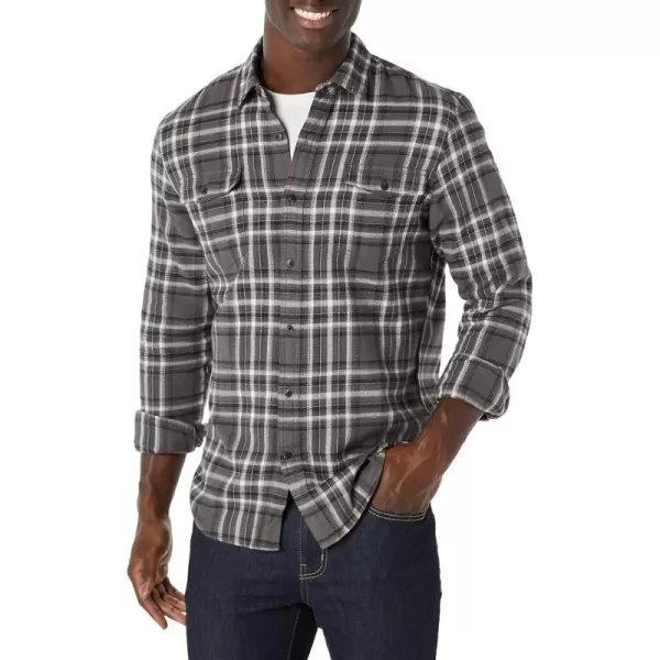 Amazon Essentials Mens SlimFit LongSleeve TwoPocket Flannel ShirtGrey Plaid