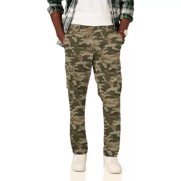 Amazon Essentials Mens StraightFit Stretch Cargo Pant Available in Big amp TallGreen Camo