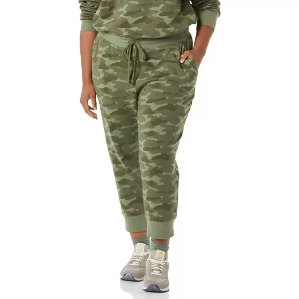 Amazon Essentials Womens French Terry Fleece Capri Jogger Sweatpant Available in Plus SizeOlive Camo