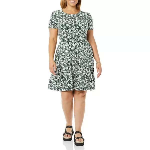 Amazon Essentials Womens Gathered Short Sleeve Crew Neck Aline Dress Available in Plus SizeDark Green Floral