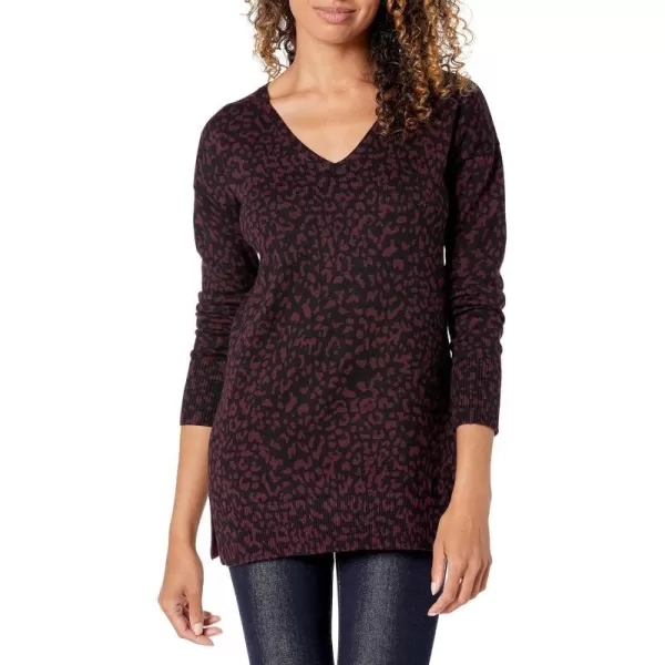 Amazon Essentials Womens Lightweight LongSleeve VNeck Tunic Sweater Available in Plus SizeBlack Animal Print