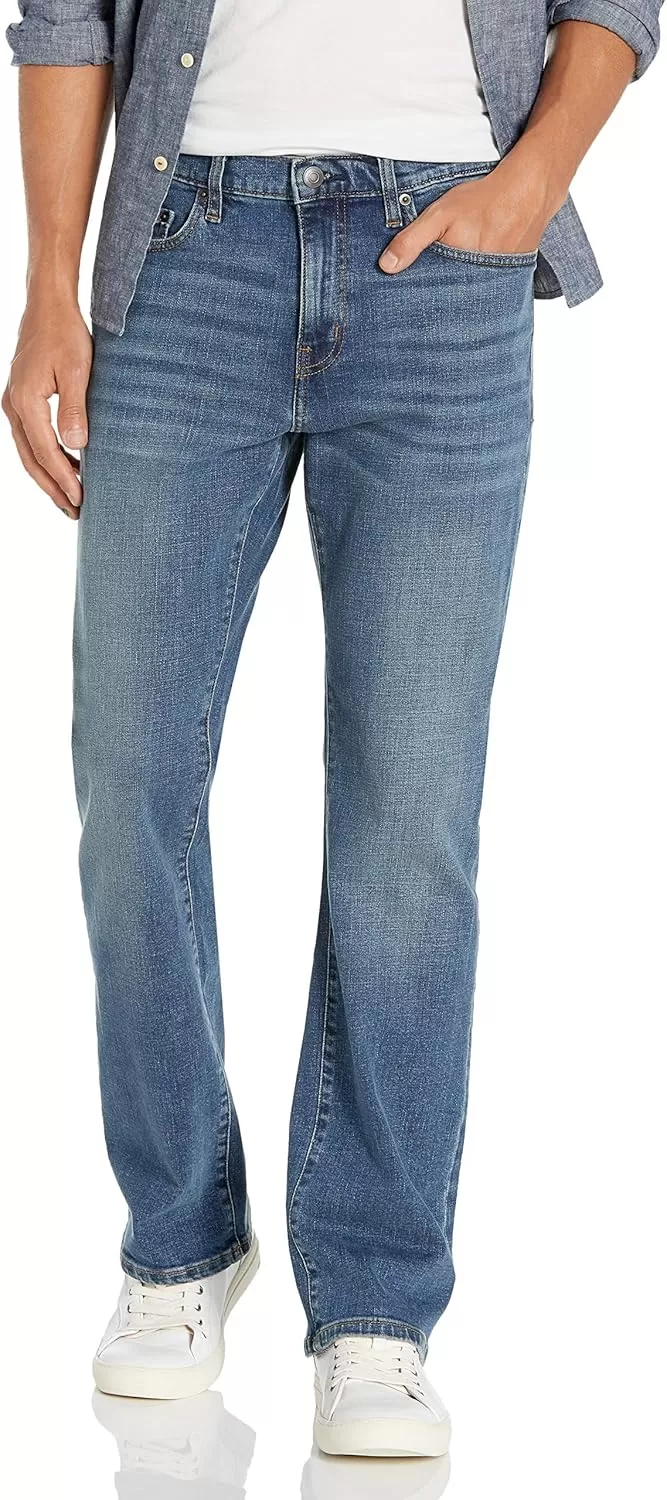 imageAmazon Essentials Jeans for Men Straight Fit BootcutMedium Blue Vintage