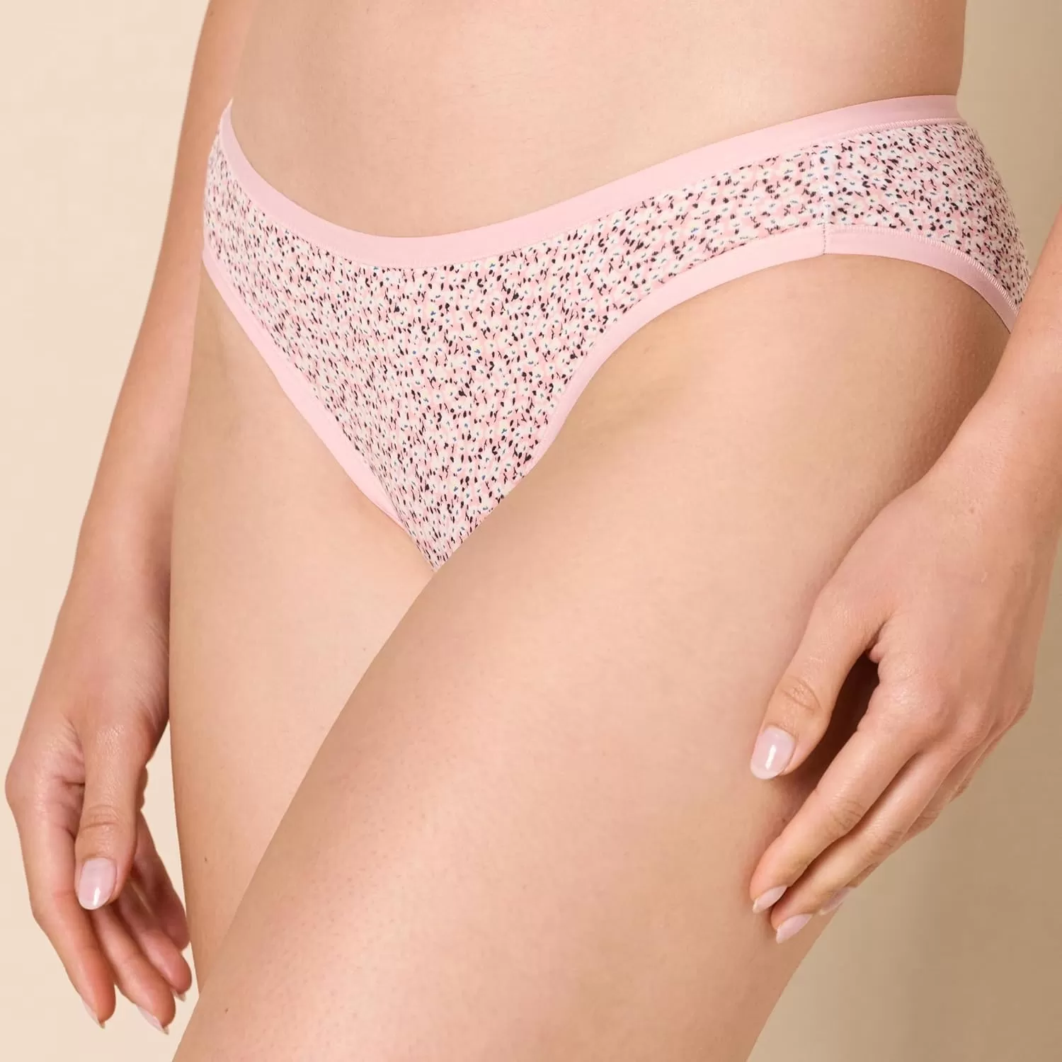 imageAmazon Essentials Womens Cotton Bikini Brief Underwear Available in Plus Size Pack of 6Ditsy FloralFloralMini StripeMulticolor