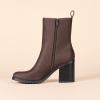 imageAmazon Essentials Womens Heeled Chelsea BootDark Brown