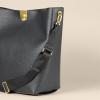 imageAmazon Essentials Bucket BagBlack