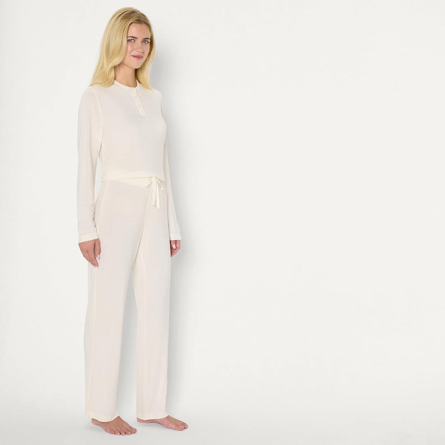 imageAmazon Essentials x Sofia Grainge Womens Long Sleeve Henley Pajama SetIvory