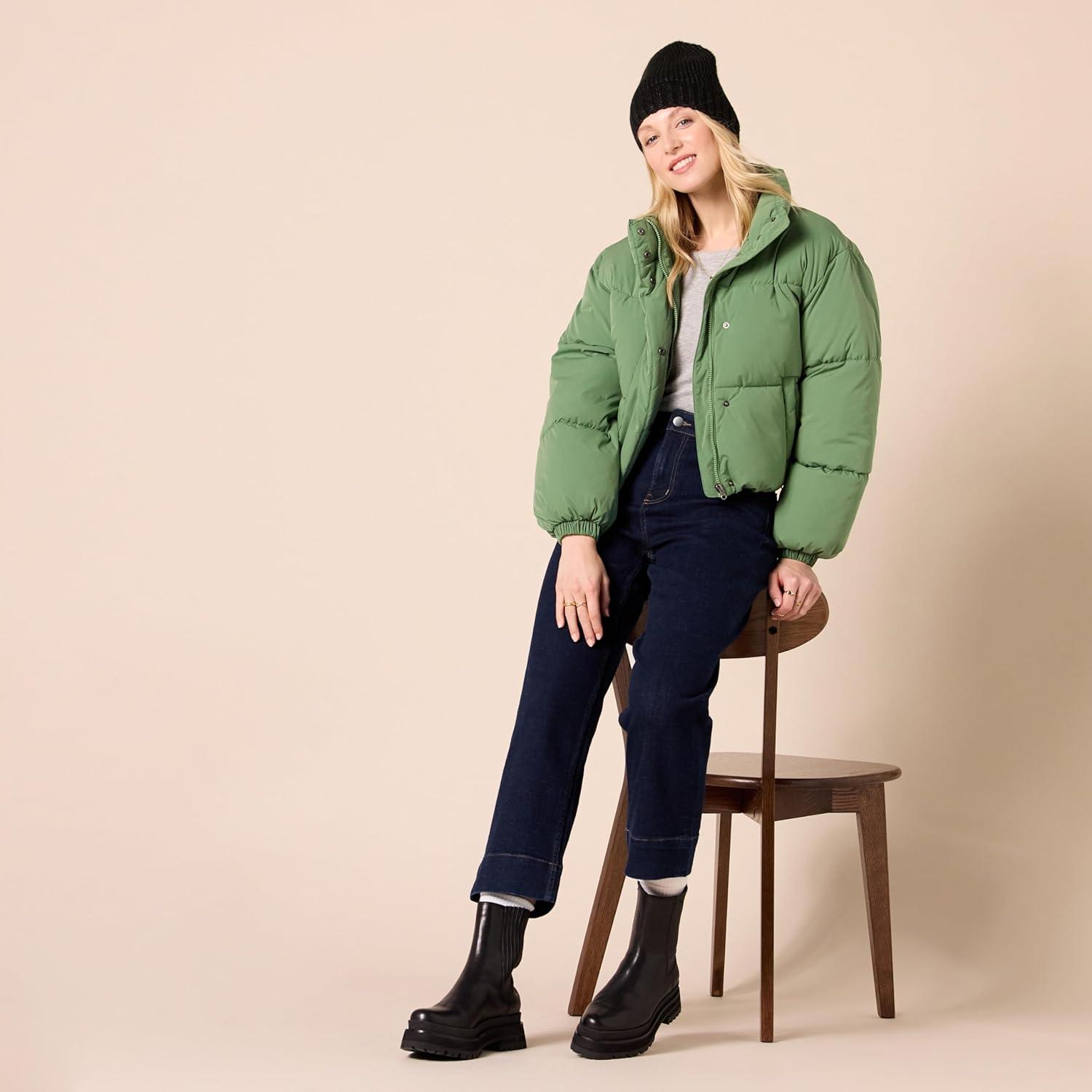 imageAmazon Essentials Womens HighRise RegularFit AnkleLength WideLeg Jean  Discontinued ColorsRinse Wash