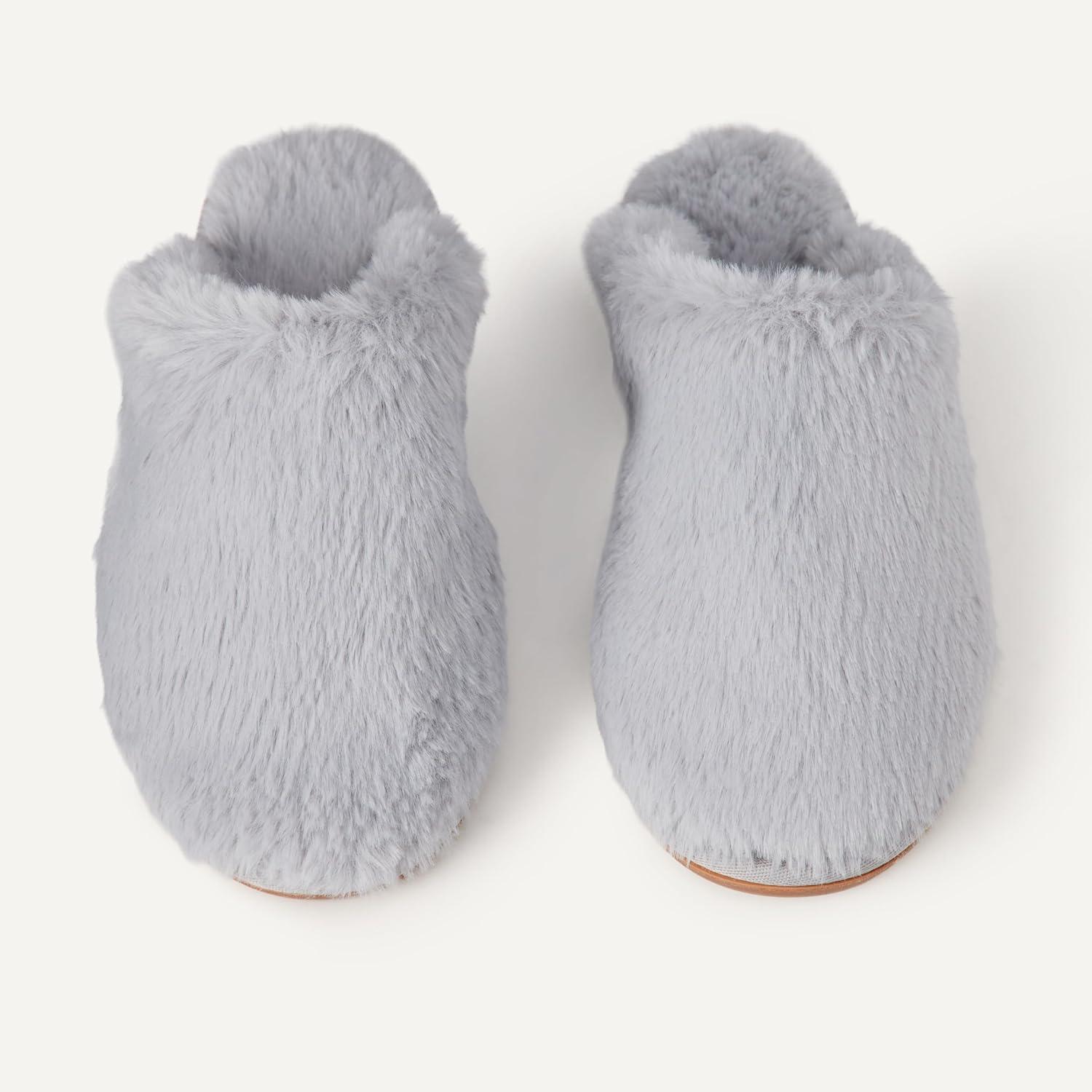 imageAmazon Essentials womens Fuzzy Plush SlippersGrey