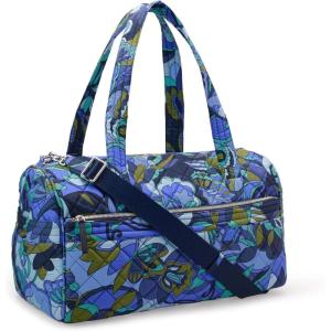 image:imageAmazon Essentials Womens Quilted Weekender Duffel Gym Bag with Trolley Sleeve Navy Paisley One SizeBlue Paisley