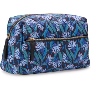 image:imageAmazon Essentials Womens Quilted Travel Makeup Bag with Mesh Compartments Black Faux Leather One SizeBlue Floral