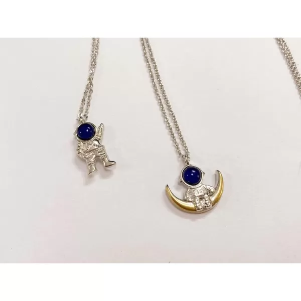 Dtja Moon Astronaut Pendant Necklace for Women Girls Silver Plated Unisex Adjustable Link Chain Cute Charm Couple Friends Necklaces Unique Birthday Valentine Jewelry Souvenir Giftwith Crescent