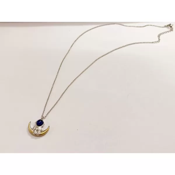 Dtja Moon Astronaut Pendant Necklace for Women Girls Silver Plated Unisex Adjustable Link Chain Cute Charm Couple Friends Necklaces Unique Birthday Valentine Jewelry Souvenir Giftwith Crescent