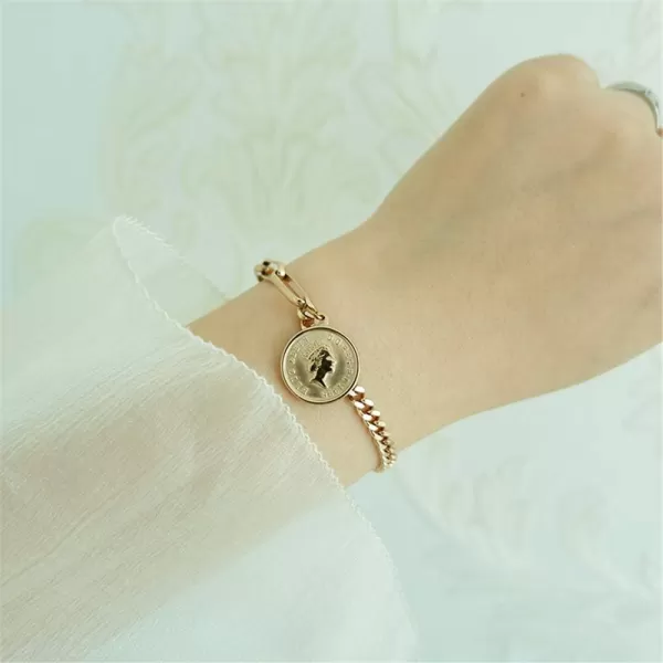 Fashion Link Charm Coin Bracelet for Women Stainless Steel Asymmetrical Toggle Chain Queen Elizabeth Goddess Worship Celebrity Medallion Keepsake Dainty Jewelry 14k Gold Plated