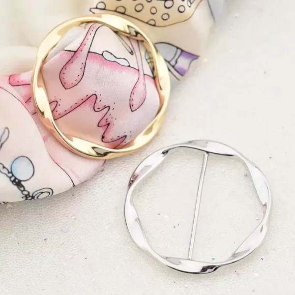 Round Twisted Circle Silk Scarf Ring Brooch for Women Girls Minimalist Shawl Scarves Buckle Wrap Clip Fashion Dress Accessories Decoration Jewelry GiftGold