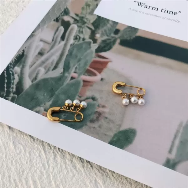 Cute Safety Pin Small Hoop Earrings for Women Girls Stainless Steel 14K Gold Plated Cartilage Pearl Dangle Hoops Fashion Personalized Birthday Gifts 15mmCute Safety Pin Small Hoop Earrings for Women Girls Stainless Steel 14K Gold Plated Cartilage Pearl Dangle Hoops Fashion Personalized Birthday Gifts 15mm