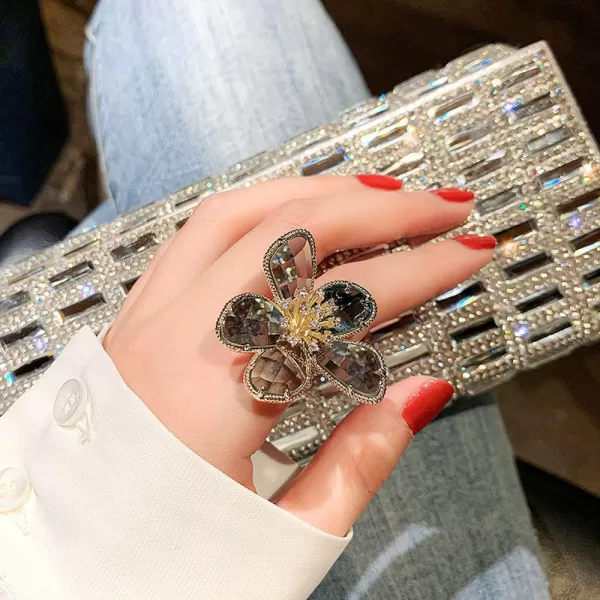 Dtja Shiny Crystal Flower Statement Ring for Women Girls Gold Plated Bling CZ Delicate Lightweight Adjustable Expandable Open Wrap Finger Rings Comfort Fit Boho Y2K Jewelry Wedding Birthday ChristmasGrey