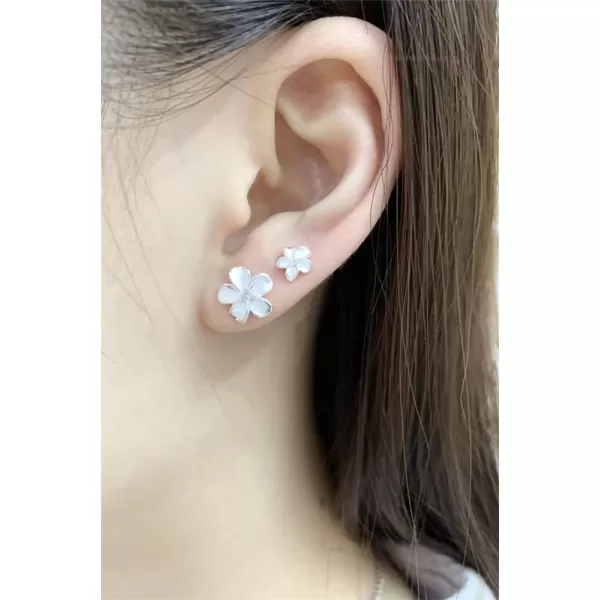 Tiny Flower Stud Earrings Sterling Silver Cubic Zirconia for Women Girls Hypoallergenic 20g Piercing Ear Cartilage Studs Tragus Post Pin Birthday Mothers Day Wedding Jewelry Dainty Gifts6mm