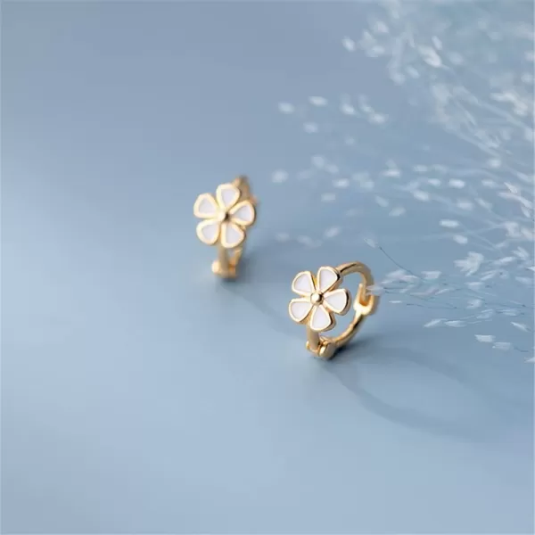 6mm Tiny Cute Flower Hoop Sterling Silver Mini Small Cartilage Hoop Earrings for Women Girls Teens Hypoallergenic Dainty White Enameled Daisy Flowers 18g Piercing Huggie Hoops14k Gold Plated