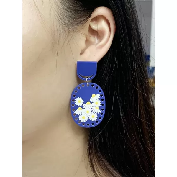 Acrylic Geometric Flower Dangle Earrings for Women Girls Hypoallergenic Lightweight Resin Geometrical Love Heart Floral Statement Drop Dangling Studs Earring Fashion Y2K JewelryDaisy
