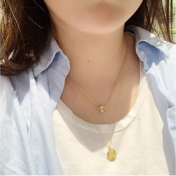 Bee Gold Coin Honeycomb Pendant Choker Necklace for Women Teen Girls S925 Sterling Silver Dainty Crystal CZ Diamond Queen Bee Bumble Bee Hive BFF Necklace Long Chain Cute Animal Charm Jewelry GiftHoneycomb