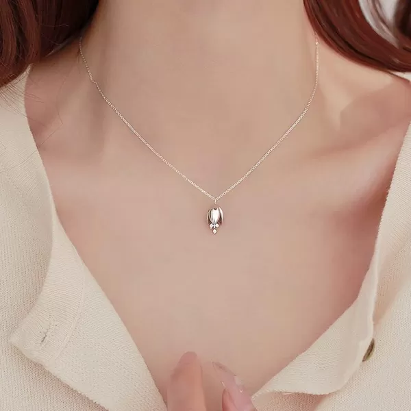 Delicate Bell Flower Necklace S925 Sterling Silver Pendant Necklaces for Women Girls Silver Plated Lily of the Valley Floral Charm Choker Chain Adjustable Simple Elegant Birthday Wedding AnniversaryDelicate Bell Flower Necklace S925 Sterling Silver Pendant Necklaces for Women Girls Silver Plated Lily of the Valley Floral Charm Choker Chain Adjustable Simple Elegant Birthday Wedding Anniversary