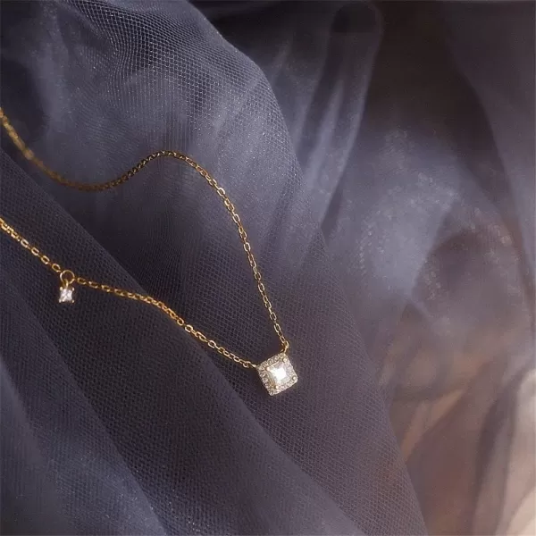 Dtja Sterling Silver Square Crystal Choker Necklace for Women Girls Cushion Shape Cubic Zirconia Small Delicate Princess Cut Pendant Necklace Adjustable Chain 18 Fashion Weddding Jewelry Gift18k gold plated