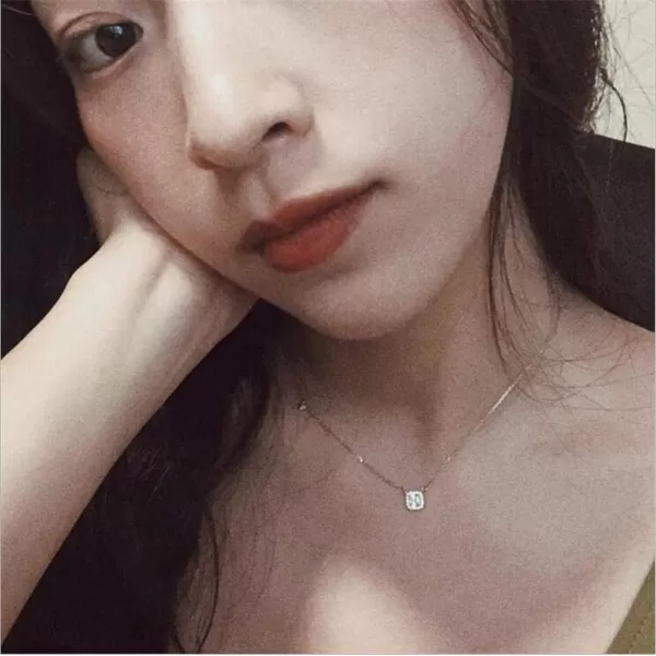 Dtja Sterling Silver Square Crystal Choker Necklace for Women Girls Cushion Shape Cubic Zirconia Small Delicate Princess Cut Pendant Necklace Adjustable Chain 18 Fashion Weddding Jewelry Gift18k gold plated