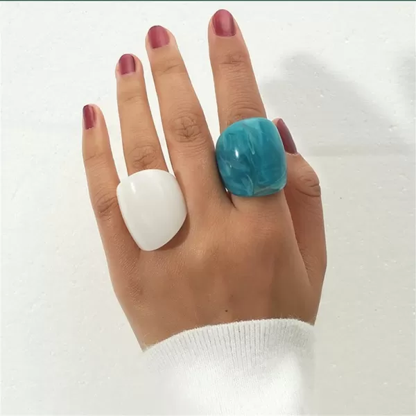 Dtja Vintage Acrylic Wedding Band Rings Set for Women Girls Statement Resin Engagement Chunky Wide Cocktail Party Ring Lightweight Exaggerated Y2K Jewelry 2PCS Size 89Ocean Blue