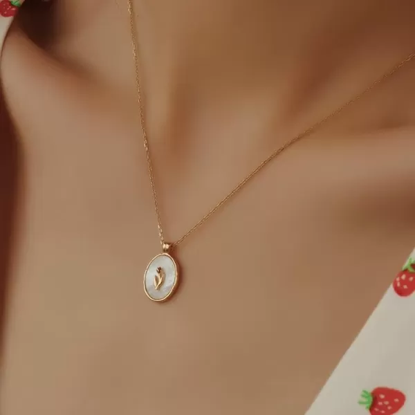 Dtja Vintage Tulip Flower Pendant Necklace for Women Girls s925 Sterling Silver 18K Gold Plated Embossed Oval Link Chain Adjustable Christmas Valentine Birth Month Jewelry Gifts for MotherGold