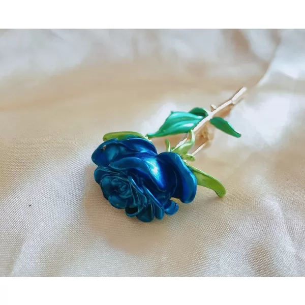 Enamel Rose Flower Brooch Pin for Women Girls Men Alloy Fashion Gold Green Leaf Blossom Brooches Lapel Pins Dainty Dress Accessories Jewelry Boutonniere Corsage for Hat Bag Suit Tie Wedding Birthday AnniversaryBlue