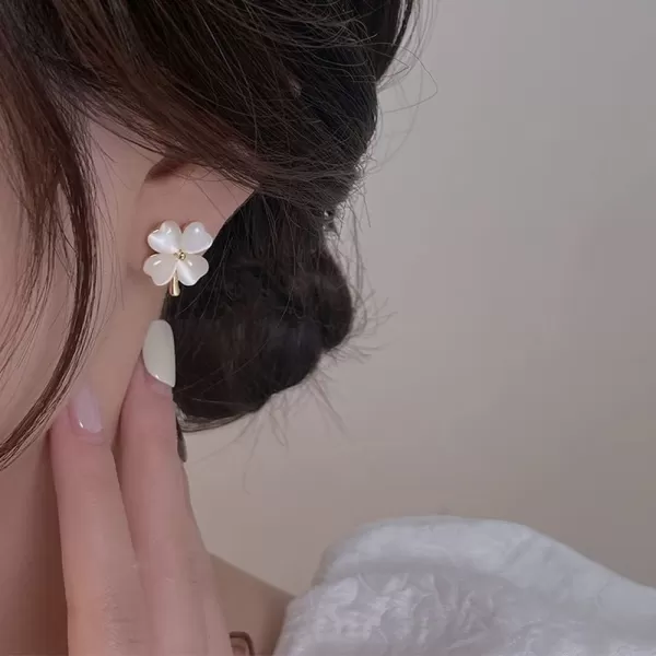 Green Cat Eyes Clover Flower Earrings for Women Girls 925 Sterling Silver Post Pin Hypoallergenic Lucky Love Heart 4 Leaf Petal Small Cute Studs Earring Dainty Gifts for Mother Sister AuntWhite