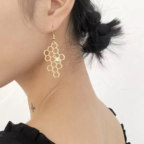 Honeycomb with Bee Dangle Earrings for Women Girls Gold Plated Hollow Enameled Bumblebee Hives Drop Fish Hook Stud Unique Lightweight Holiday Party Jewelry GiftsHoneycomb with Bee Dangle Earrings for Women Girls Gold Plated Hollow Enameled Bumblebee Hives Drop Fish Hook Stud Unique Lightweight Holiday Party Jewelry Gifts