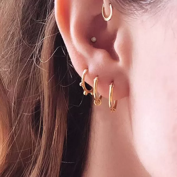 Huggie Beaded Small Sleeper Hoop Earrings for Women Girls 925 Sterling Silver Minimalist Tiny Ball Bead Stud Cuff Cartilage Helix Wrap Fashion Dainty Hypoallergenic JewelryGold