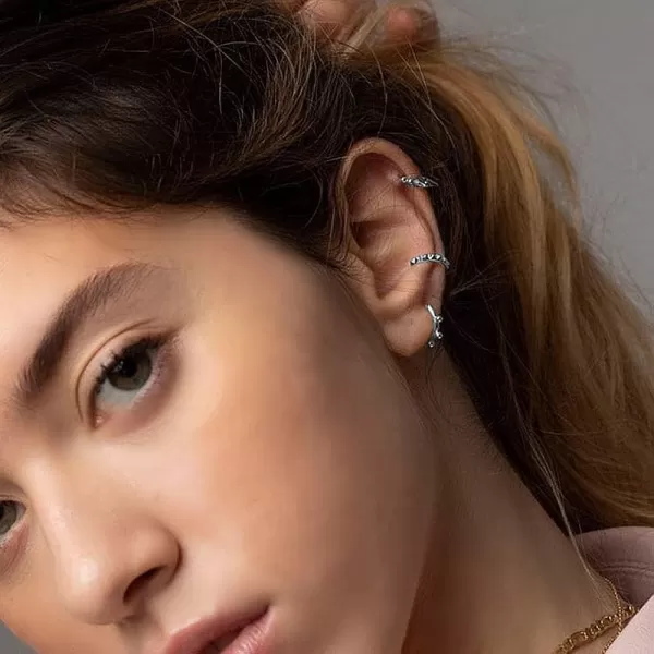 Huggie Beaded Small Sleeper Hoop Earrings for Women Girls 925 Sterling Silver Minimalist Tiny Ball Bead Stud Cuff Cartilage Helix Wrap Fashion Dainty Hypoallergenic JewelrySilver