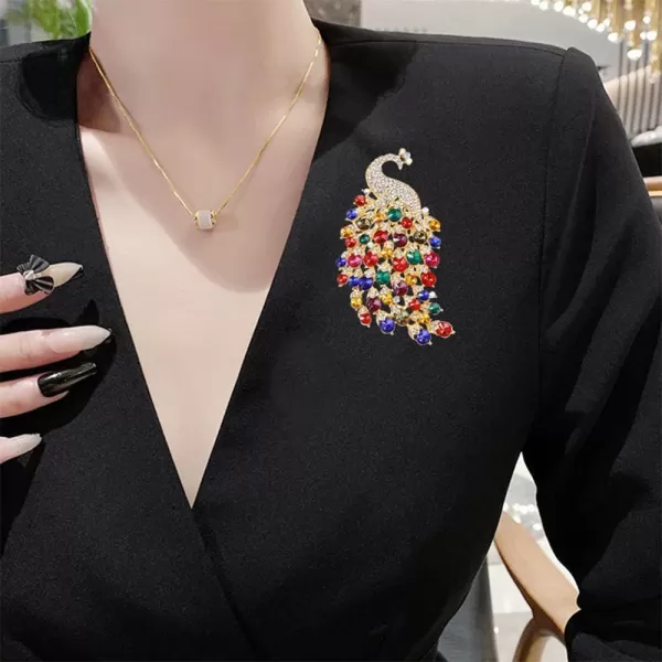 Rhinestone Peacock Brooch Pin for Women Girls Fashion Exquisite Exaggerated Big Crystal Bird Animal Brooches Lapel Pins Elegant Dress Accessories Wedding Christmas Birthday Jewelry GiftGold Plated