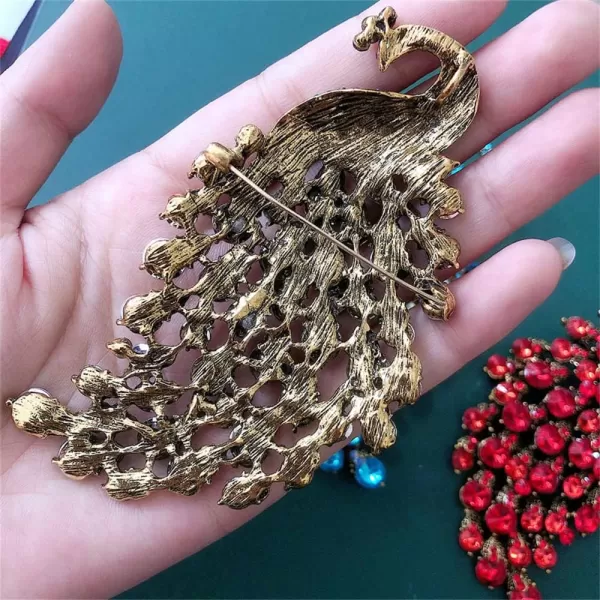 Rhinestone Peacock Brooch Pin for Women Girls Fashion Exquisite Exaggerated Big Crystal Bird Animal Brooches Lapel Pins Elegant Dress Accessories Wedding Christmas Birthday Jewelry GiftColorful CZ