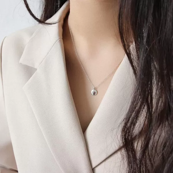 Round Gold Coin Pendant Necklace for Women Girls 925 Sterling Silver 18K Gold Plated Simple Small Full Moon Minimalist Geometric Disk Circle Chain Delicate Choker Jewelry BFF Fashion Gifts Boxsilver