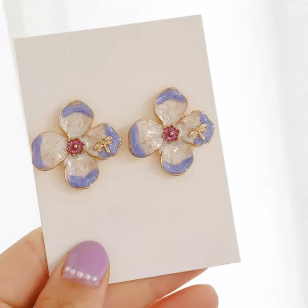 Vintage Lilac Flower Stud Earring for Women Girls Sterling Silver Post Pin Gold Bee on Bloosom Petal Enameled Elegant Hypoallergenic Jewelry Birthday Summer Party GiftsVintage Lilac Flower Stud Earring for Women Girls Sterling Silver Post Pin Gold Bee on Bloosom Petal Enameled Elegant Hypoallergenic Jewelry Birthday Summer Party Gifts